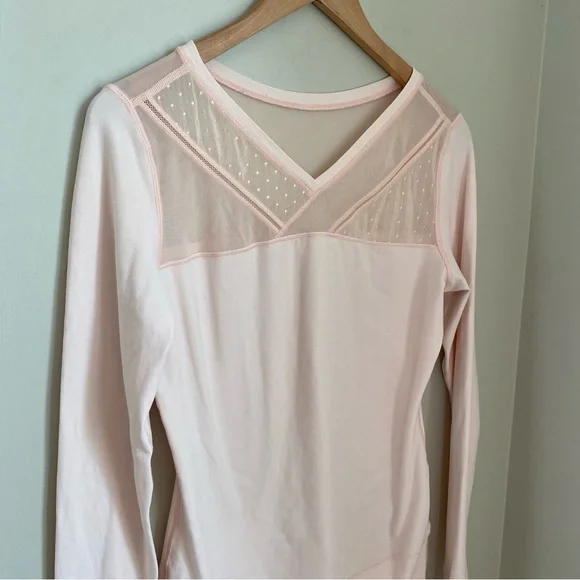 Lululemon Just Breathe Long Sleeve Heathered Parfait Pink Size 6 or Medium - Picture 3 of 14